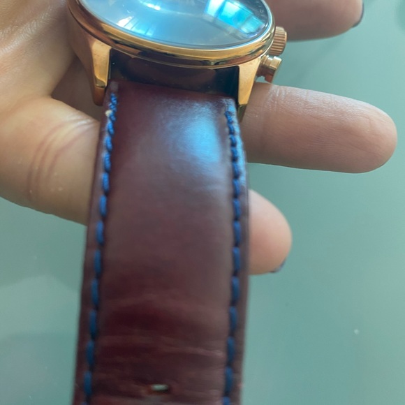 Beautiful Jorg Gray Watch - Picture 4 of 9